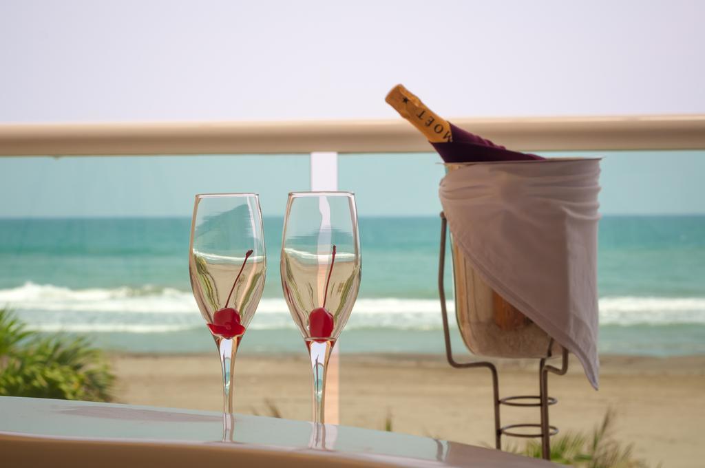 Artisan Playa Esmeralda Family Beach Hotel Playa Chachalacas Екстер'єр фото