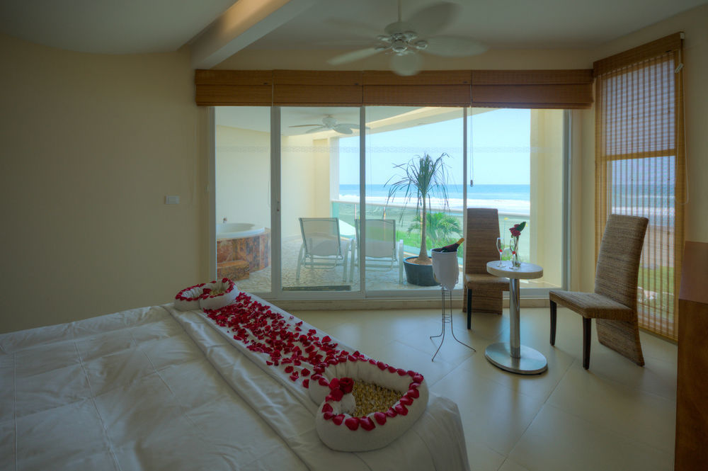 Artisan Playa Esmeralda Family Beach Hotel Playa Chachalacas Екстер'єр фото